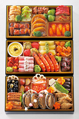 高知県へのみお届け　〈東の三名人〉和・洋・中華風 三段 饗宴おせち