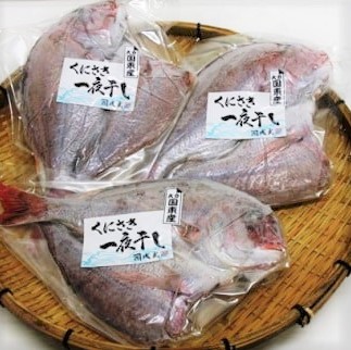 大きな天然鯛の一夜干し（特大3尾）500ｇ以上&times;3尾