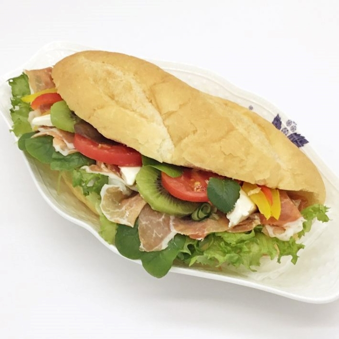 生ハムブロック 約2.1kg～約2.2kg | 詩の国商店