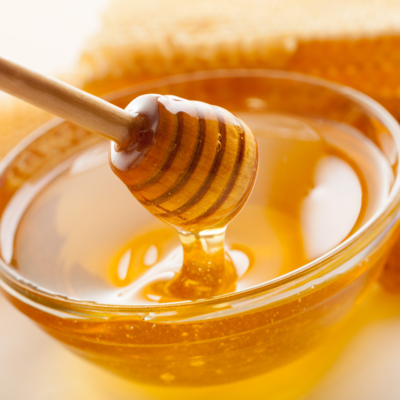 ぽこです。　　ニホンミツバチの百花蜜　国産天然ハチミツ　580グラム　2本 ぽこ様専用です。 ニホンミツバチの百花蜜 国産天然ハチミツ 580グラム