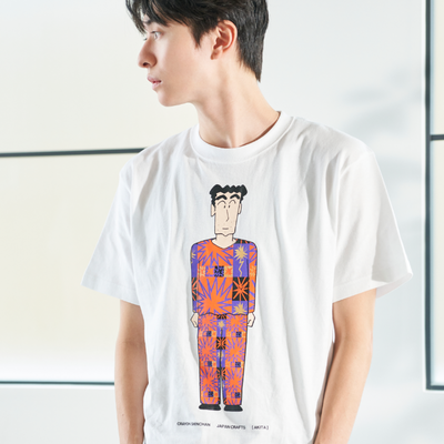 大曲の花火 × ひろし Tシャツ｜送料無料｜CRAYON SHINCHAN JAPAN CRAFTS