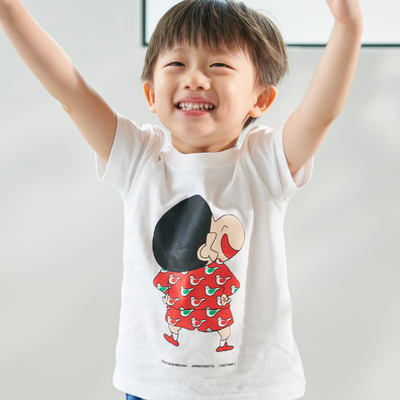 シラコバト × しんちゃん キッズTシャツ｜送料無料｜CRAYON SHINCHAN JAPAN CRAFTS