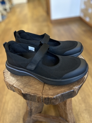 M4000 W BLACK/BLACK