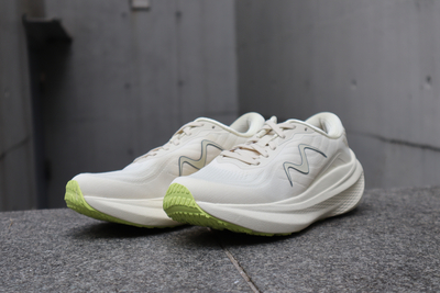 MBT-1000 LACE UP W BEIGE