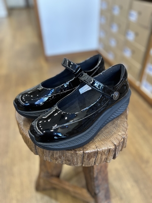 シリマ 8　PATENT W エナメルBK