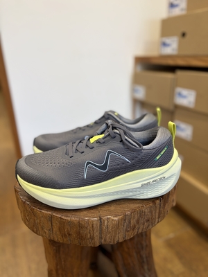 MBT-1000 II LACE UP M DK GREY/GREEN GLOW