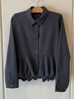 audrey and john wad ツイード風裾ギャザーブラウス gray SH-021