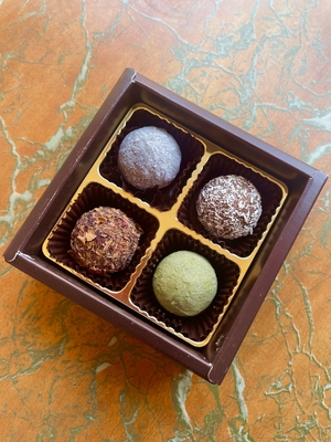 11月のトリュフ４個入り