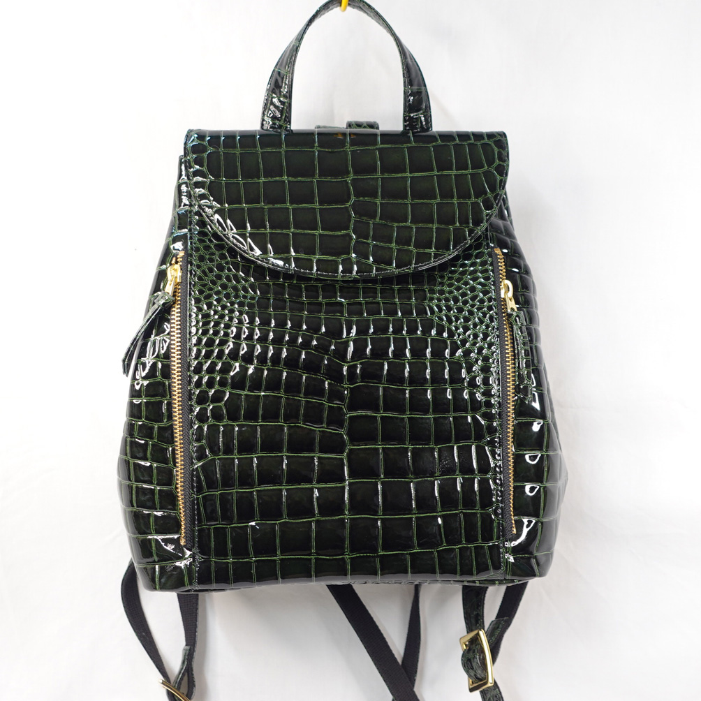 美品　鎌倉高野　クロコ　パテント　エナメル　レザー　リュック　バックパック　紺 美品 鎌倉高野 クロコ パテント エナメル レザー リュック