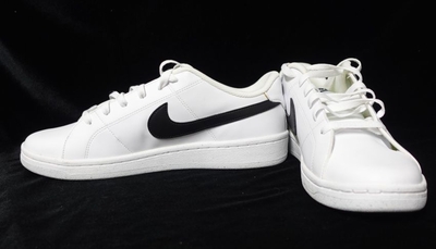 NIKE［ナイキ］COURT　ROYALE　２NN　カジュアルシューズ