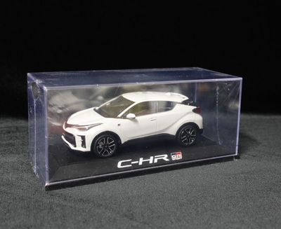 TOYOTA[ トヨタ］C-HR・GR・SPORTミニカー　１/３０スケールダイキャスト製
