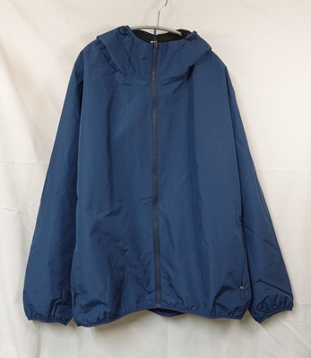 GU[ ジーユー］フード付きジャンパー