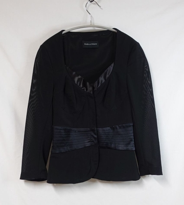 PAOLA  FRAANI［パオラフラーニ］イタリー製　ジャケット