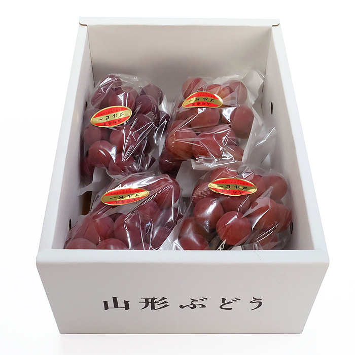 最上屋がお届けする山形のぶどう「ゴルビー：2kg詰め」 | くだものいち