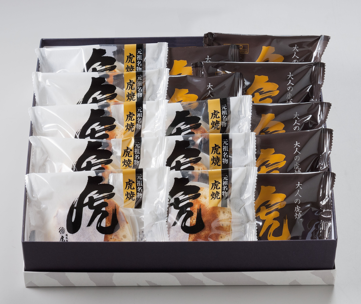 虎屋本舗 虎焼、大人の虎焼 詰め合わせ 15個入り | あみゃーもん
