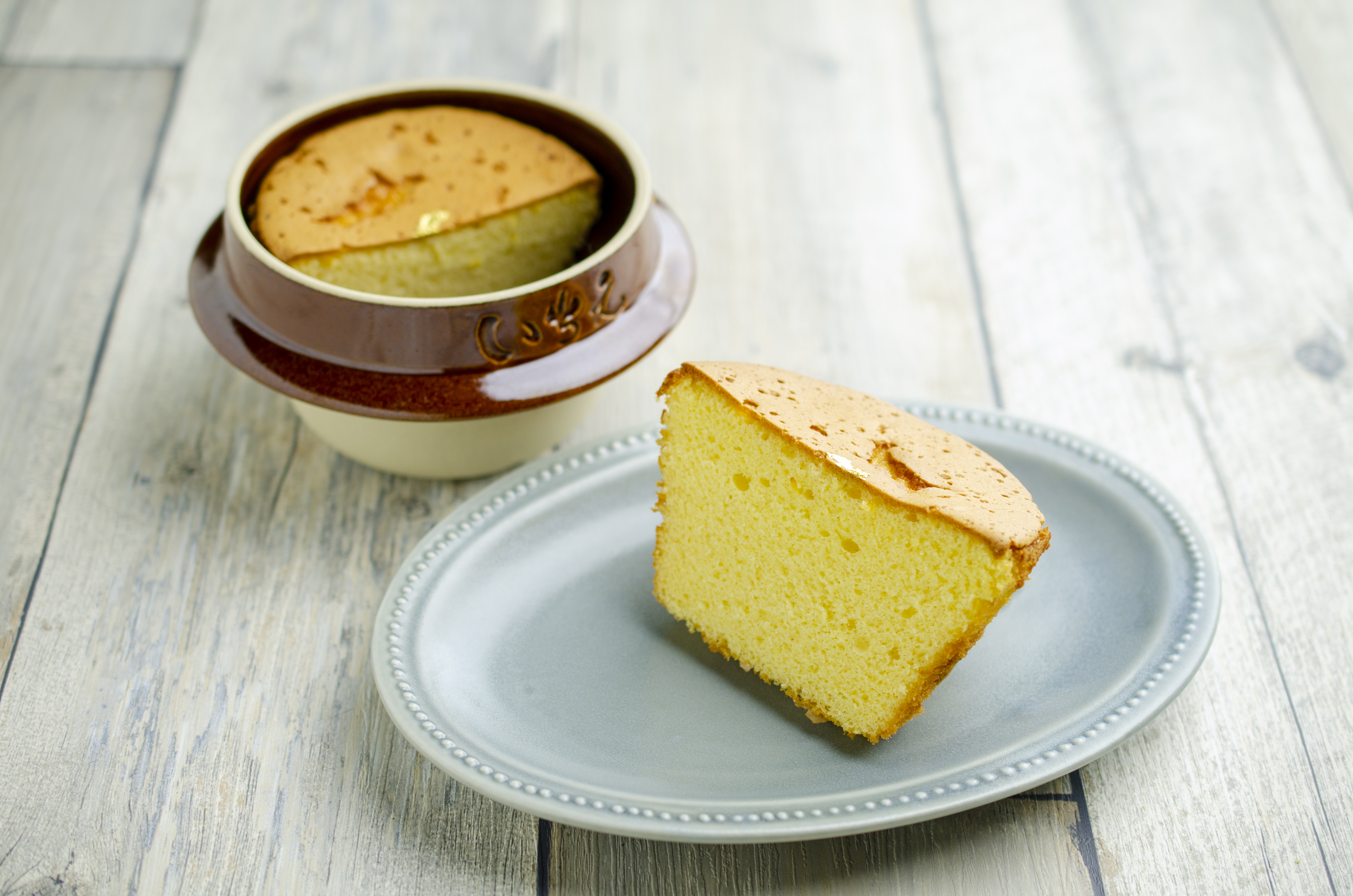 冷凍】恵庭産はちみつの釜焼きカステラ | ICHIE F＆S