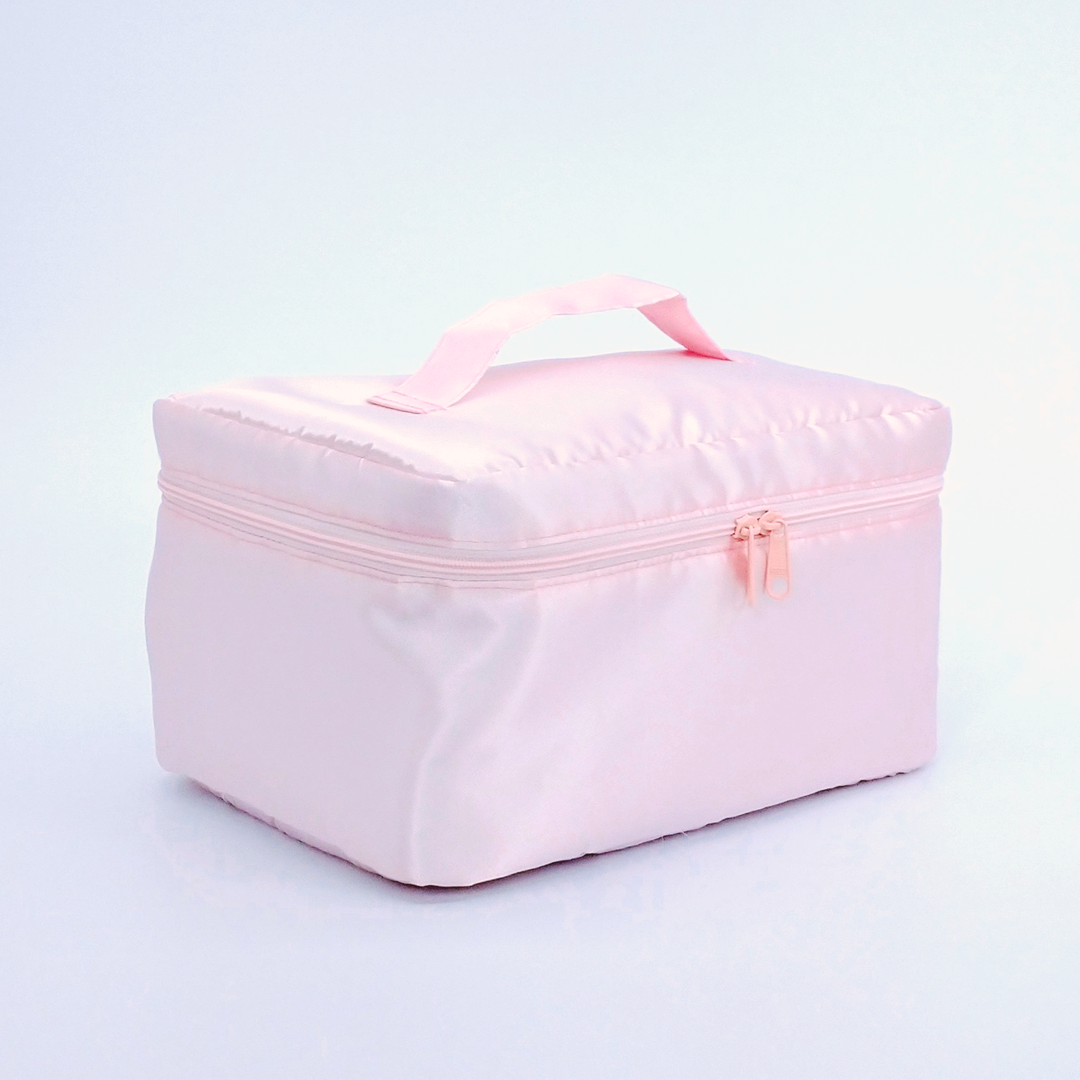 先輩ママ考案の便利なバニティポーチ おでかけが楽しくなるランチ用