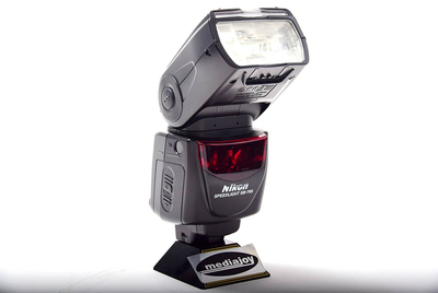 ニコン スピードライトSB-700