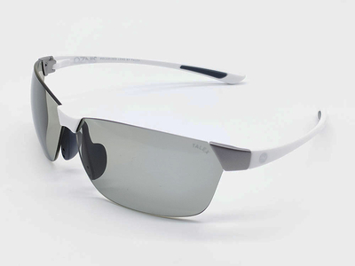 FLAT09 　ポリッシュドホワイト/トゥルービューゴルフハードマルチシングルコート