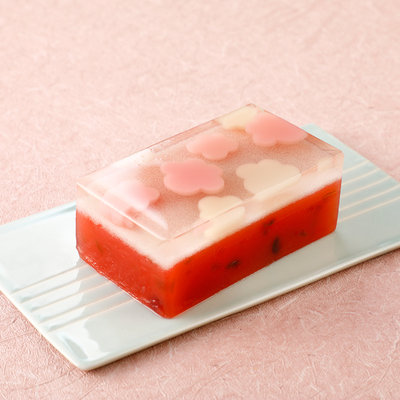 季節の羊羹　梅詠み（うめよみ）