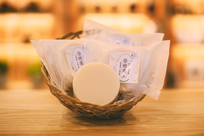 【再入荷・残りわずか】極上保湿の酒粕石鹸『谷地美人』２個 －谷地高校生プロデュース商品－