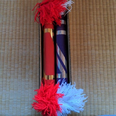 未使用　銭太鼓　赤と白のふさ　金と銀のテープ　2本セット×5組 中古舞踊用 銭太鼓（zeni taiko) | おかつらや