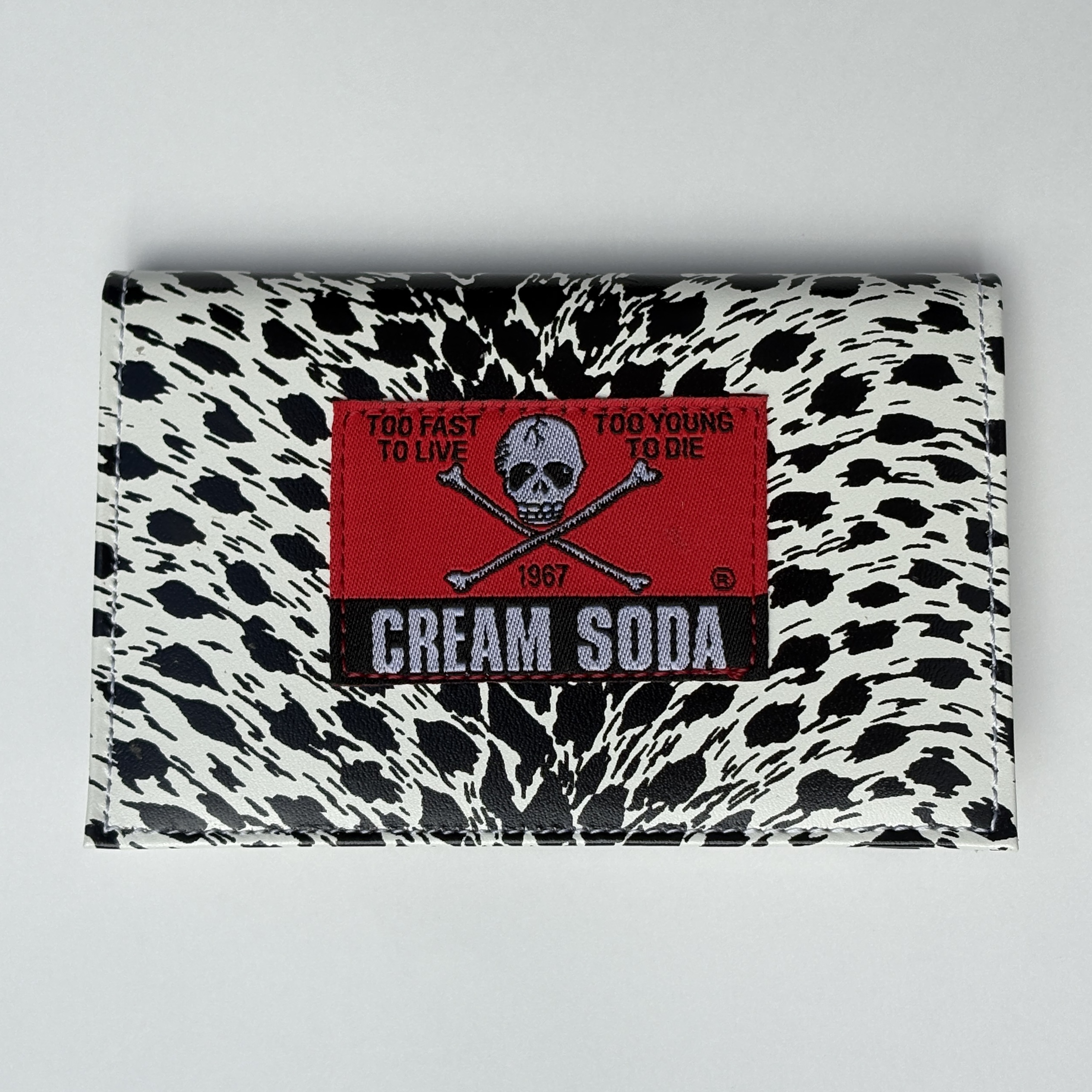 CS パスケースヒョウ柄WHITE | ピンクドラゴン