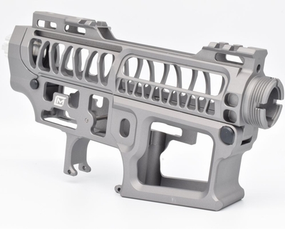 MANCRAFT製 M4/AR15 超軽量スピードソフトボディ グレー