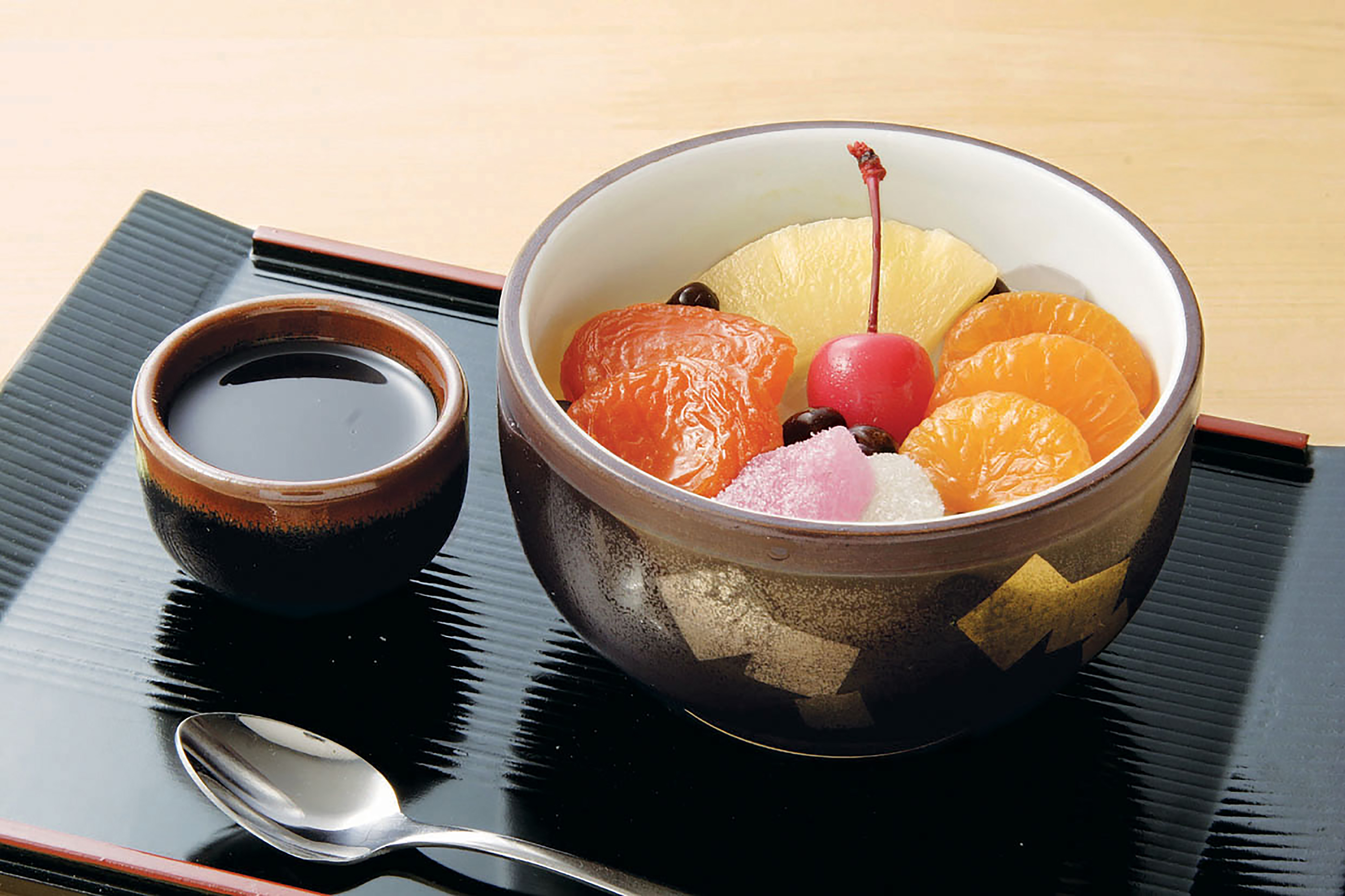 木製寒天突き＋舟×２個　あんみつ　　カフェ　甘味処　和菓子 みつ豆・あんみつ | 舟和 公式ホームページ