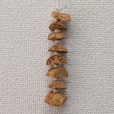 あるば　コルク&times;木ビーズ　かまぼこ M