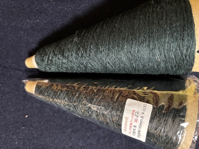 アルパカ50％ウール50％１５番双糸AS４２の２０ｇ巻き