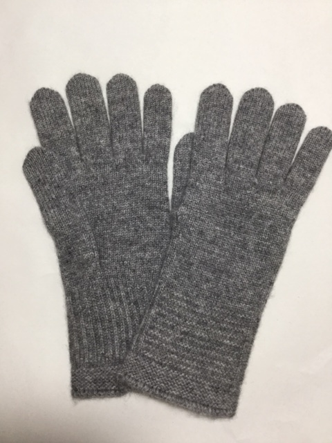 手首ガーター編み5本指手袋 グレー | カシミヤ糸とニット専門店
