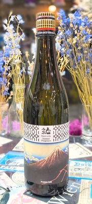 人気一 北斎黒富士四合瓶 純米大吟醸2025