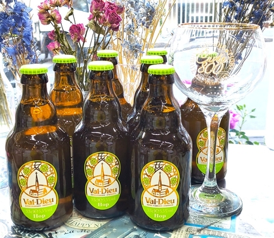 ｳﾞｧﾙﾃﾞｭｰ ﾎｯﾌﾟ(ｷｭｳﾞｪ800周年記念醸造) ｸﾞﾗｽ付ｾｯﾄ