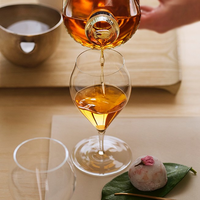 ｻﾝﾄﾘｰ響 ﾌﾞﾚﾝﾀﾞｰｽﾞﾁｮｲｽ 750ml -ｳｲｽｷｰ | すがや魅惑の麦酒