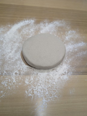 そば生地の写真