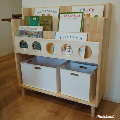 絵本棚　本棚　木製ラック