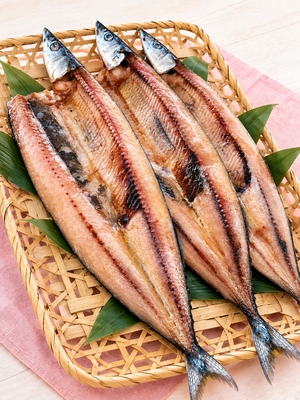 新商品　さんまのひもの