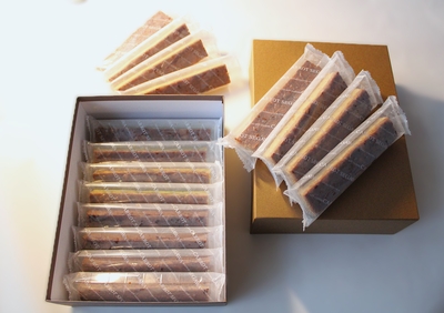 キャロット16袋入アソート（プレーン8，抹茶4，ココア4）