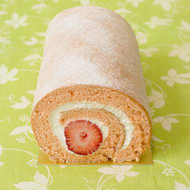 純生あまおうロール