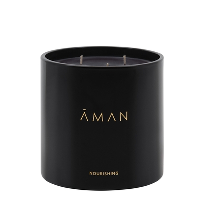 Nourishing Spa Candle 700g（ナリッシング スパ キャンドル）