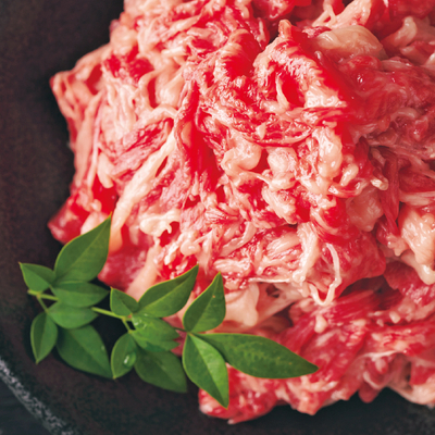 九州産黒毛和牛　肩又はバラ　切り落とし（１kg）