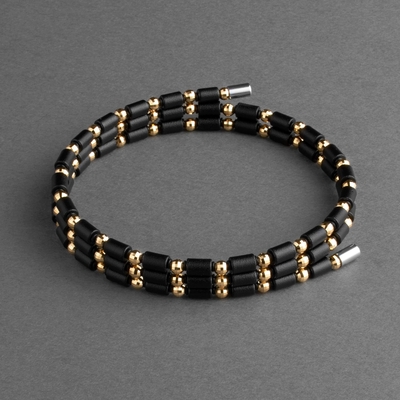 コアフォースループ　K18ゴールド　ブラック