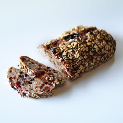 プルーンとカレンズのカンパーニュ