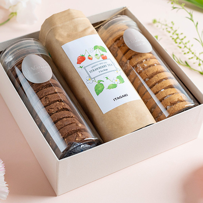 いちごティーとサブレの春ギフトセット
