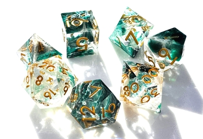 波が騒ぐ　光が踊る　緑 7P