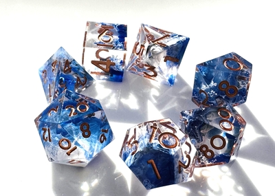 波が騒ぐ　光が踊る 青 7P