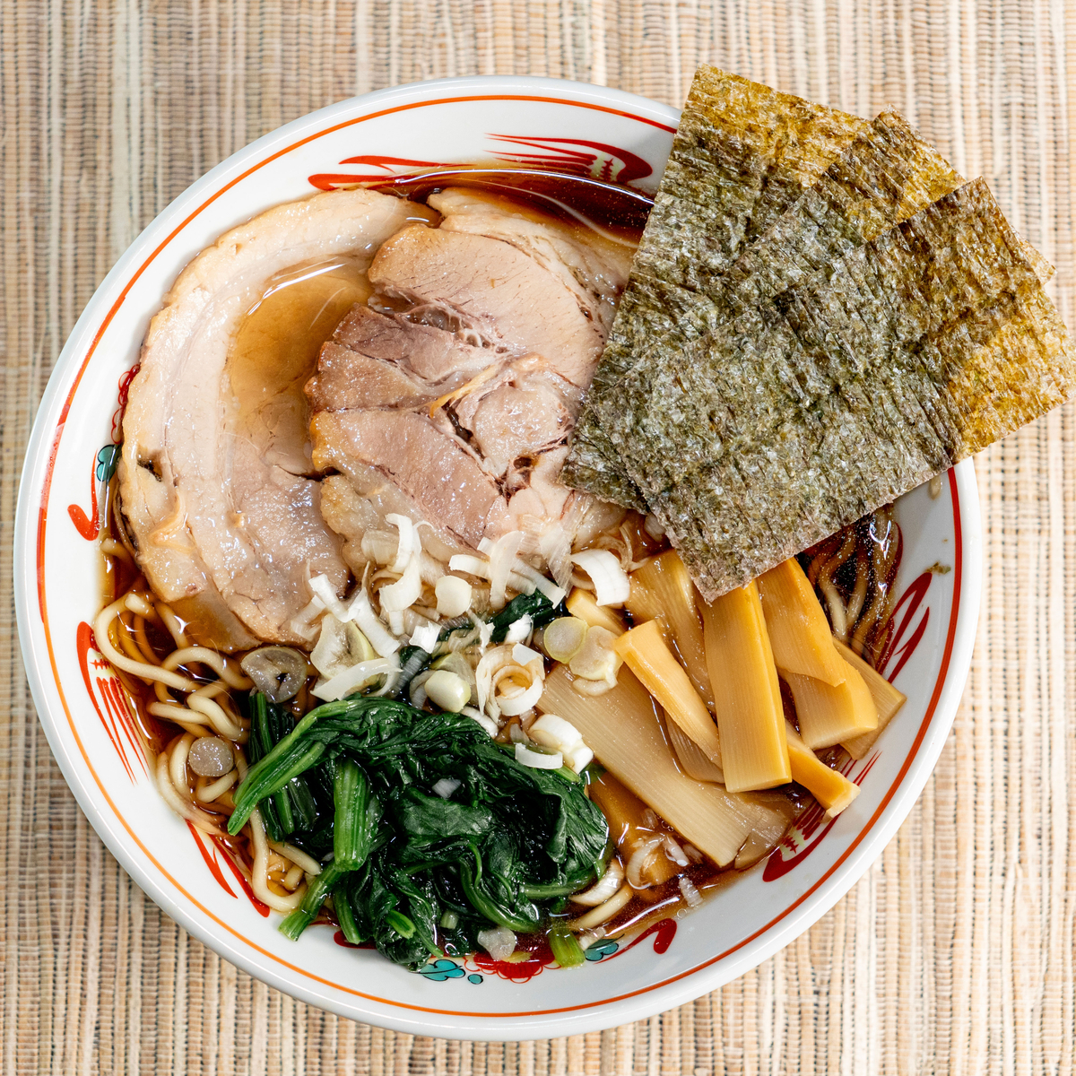 話題沸騰！！新潟五大ラーメン（燕背油ラーメンと長岡生姜醤油ラーメン