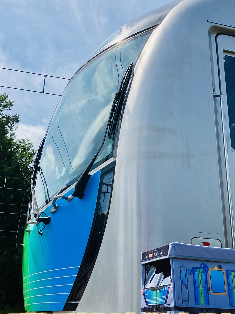 西武鉄道40000系 収納ボックス 収納ボックス（西武鉄道40000系） ：西武鉄道Webサイト