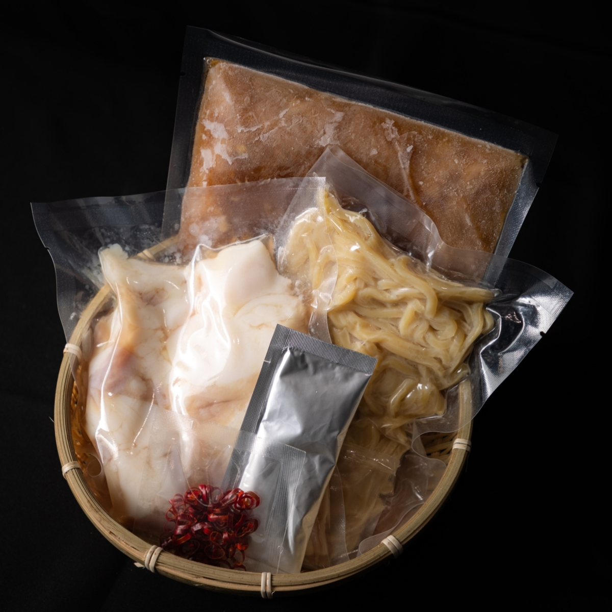 元祖茨城もつ鍋 もつの助［味噌味］2〜3人前 | 元祖茨城もつ鍋 もつの助